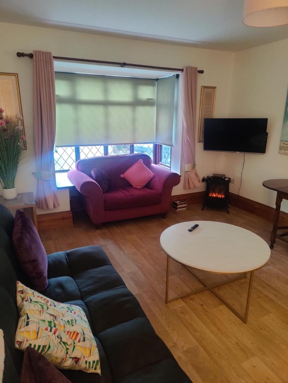 Beautiful Bexhill Cottage With Garden 3 Mins Walk To Beach 外观 照片
